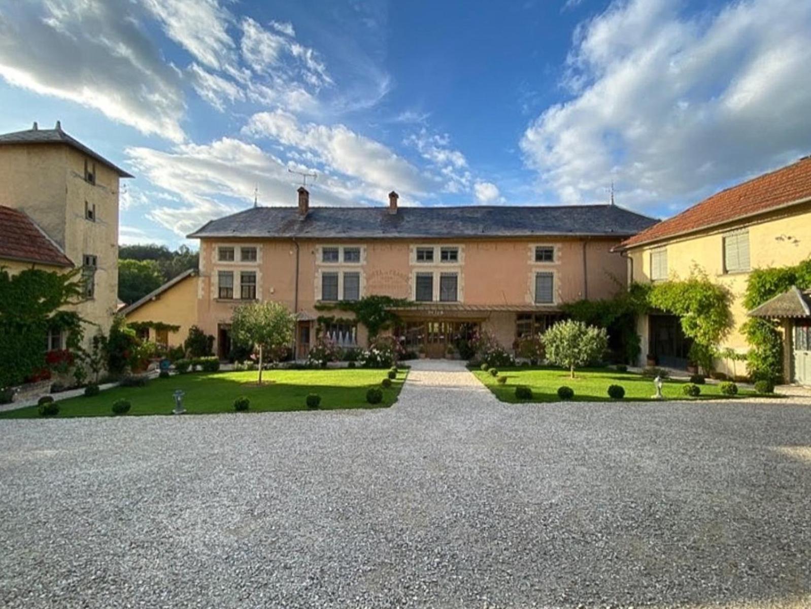 Domaine Hotel De France Cunfin Zewnętrze zdjęcie